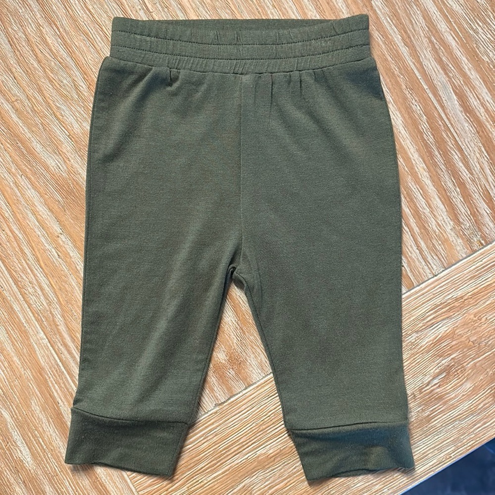Kate quinn joggers